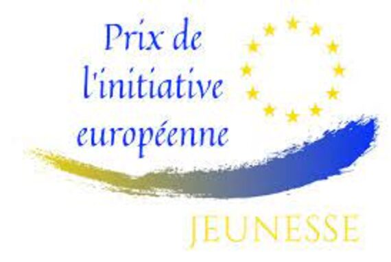 Remise du Prix de l'initiative européenne pour le département du Cantal ...